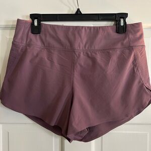 Athleta Run with it 3” shorts - size M